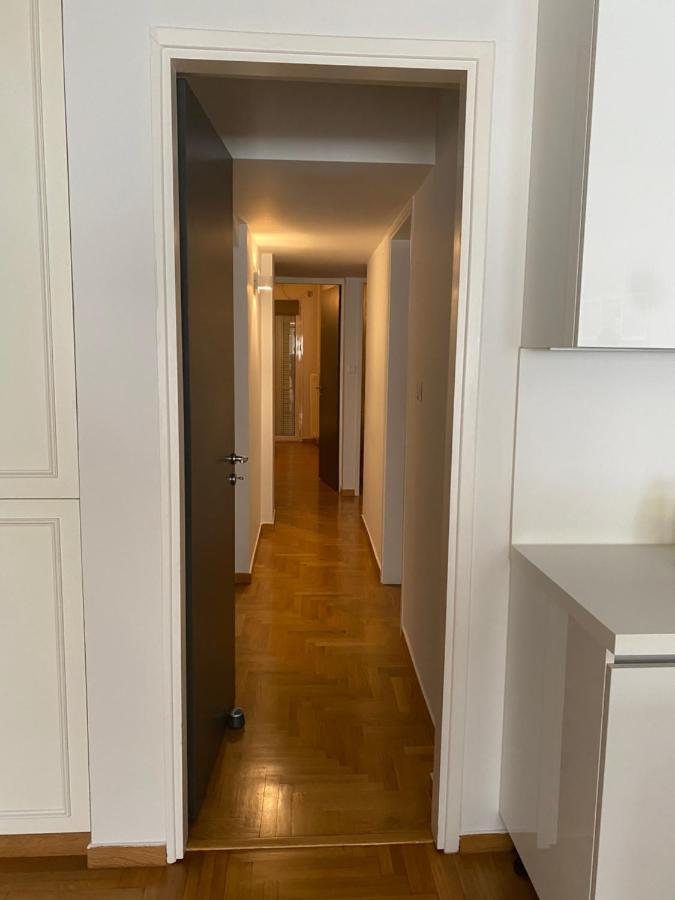 Apartment In Fancy Athenian Neighbourhood Exteriör bild